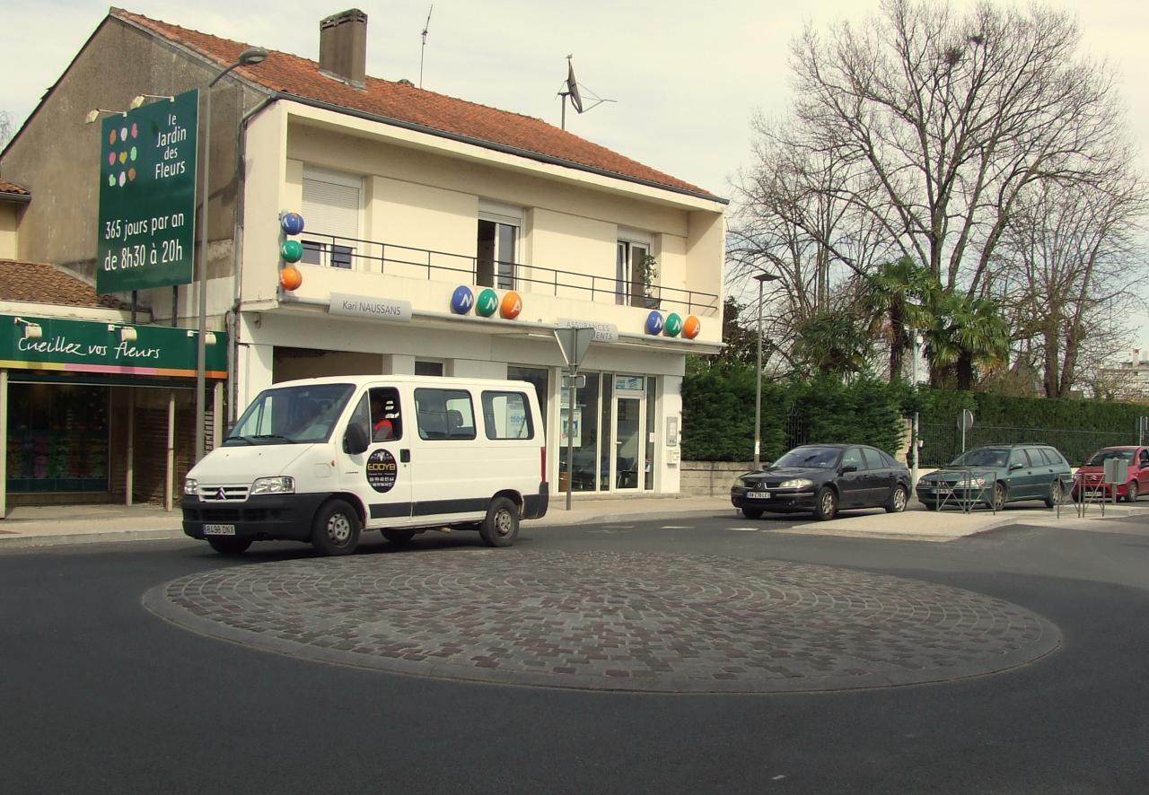 le giratoire du Parc des Sports