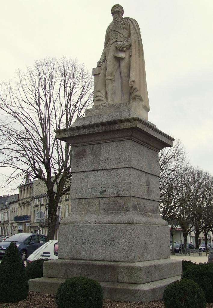 la statue du Duc Decazes